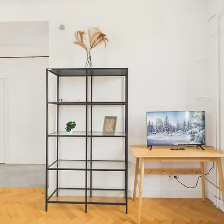 Light & Calm Szkolna 5 By Solarento Apartman